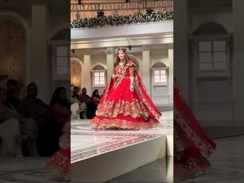 gorgeous Neelam Muneer ramp walk 🔥😻 #shorts