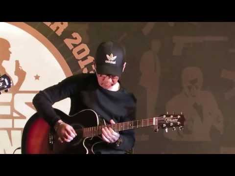 Fantasia Bulan Madu cover by Azlan Typewritter & Hillary ft Buscaria Buskers