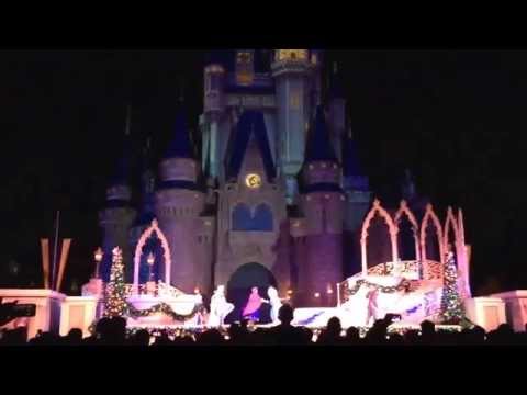 "A Frozen Holiday Wish" Cinderella Castle Christmas Lighting Show Debut - The Magic Kingdom 2014