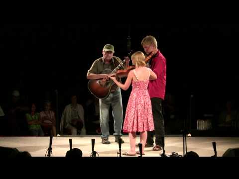 Weiser National Fiddle Contest 2011 ~ Twin Fiddles ~ Darrin and Laura Smith