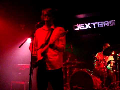 Quiver and the Ladysnatchers @ Dexters Halloween 2010. New song! Movie by Daisy Dundee.