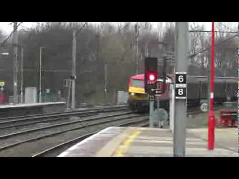 90036 6m02 Shieldmuir - Warrington RMT Christmas Mail, 20th December 2013