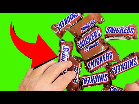 Snickers Fun Size Chocolate Caramel Candy Bars Bulk Box (Pack of 30)