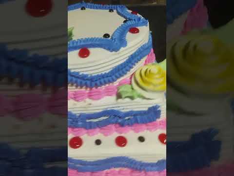 6 kg 3 tire venilla floverd simple design cake done today