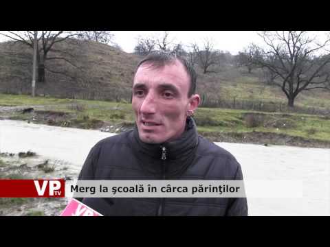 Merg la şcoală în cârca părinţilor