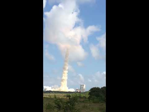 Ariane 5 - VA233 - 2016 11 17 - Toucan