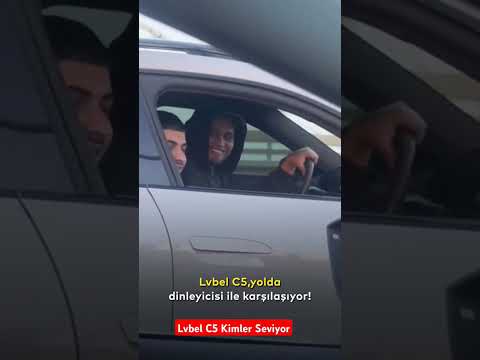Lvbel C5 Yolda Dinleyicisi İle Karşılaşıyor #shorts #lvbelc5 #lvbel #lvbet #türkçerap #keşfet #fyp