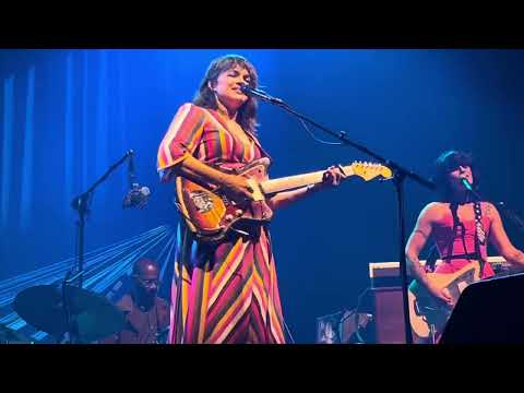 Norah Jones live "Queen Of The Sea" Vancouver 30 July 2024