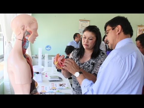 ESCUELA REPUBLICA DE GRECIA CUENTA CON LABORATORIO DE CIENCIAS