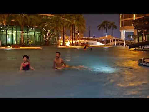 Mesmo chovendo mas ainda aproveitamos nosso banho com piscina maravilhosa