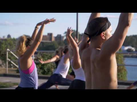 Sunset Beach Yoga class with Rachel Wainwright in Vancouver!