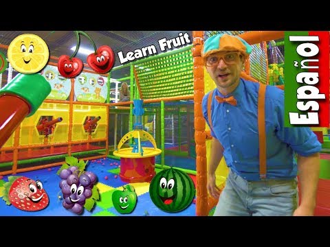 Aprende la Frutas con Blippi Español | Video Educacional para Niños sobre Patio de Juegos Interior