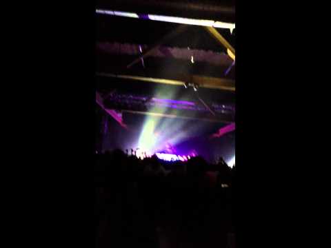 Zeds Dead feat. Greta Svabo - Shut Up and Sing 2.0