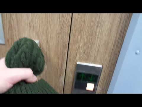 Amazing Old 1987 VALMET-OTIS Traction Elevator @ Lönnrotinkatu 43B, Hietalahti, Helsinki, Finland