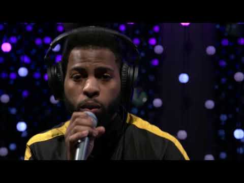 Misundvrstood FT. Gypsy Temple - Quiet Down (Live on KEXP)