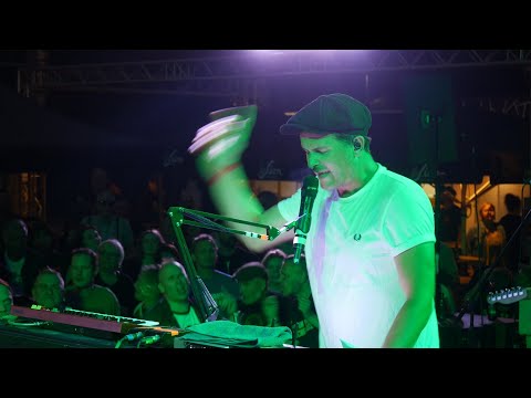 BUSTER SHUFFLE - I Don't Trust A Word That You Say (Summer Chill Out Festival Köln)