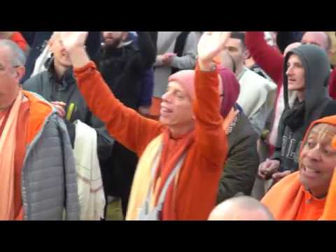 Sep 12 2018 HG Sarvatma Das - Bhakti Sangama 2018 Guru puja kirtan