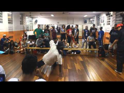 CDU ABRIL / Batalha de BREAKING - Danilo vs Jota.