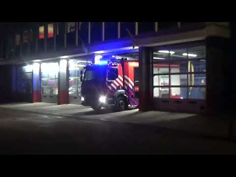afgemeld VG Tankautospuit Frobenstraat 17-0532 met spoed naar een OMS in Het Centrum Rotterdam