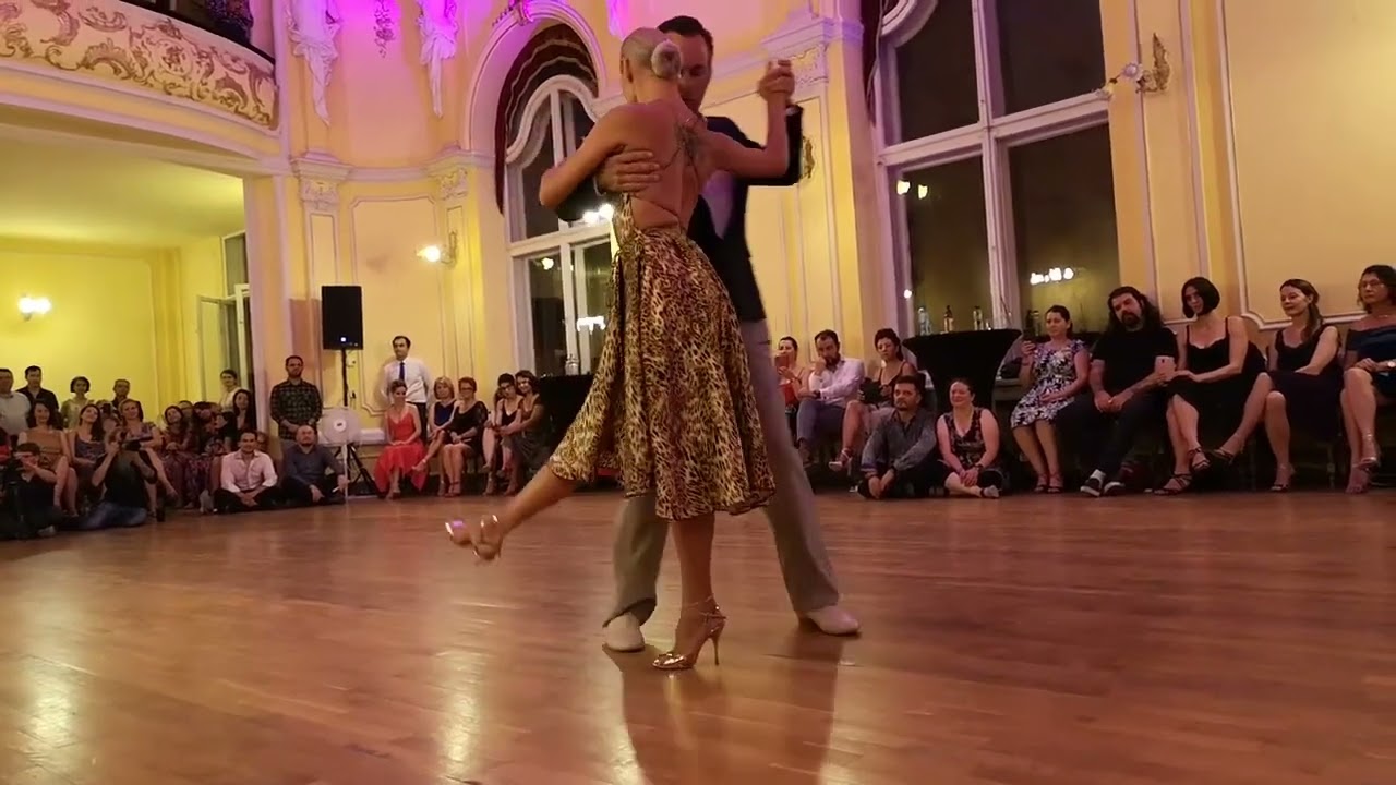 Video thumbnail for Eleonora Kalganova and Murat Erdemsel, La capilla blanca