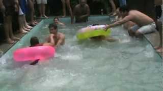 preview picture of video 'Juegos Olimpicos TINAWORLD - Nado Con Flotadores Parte 2'
