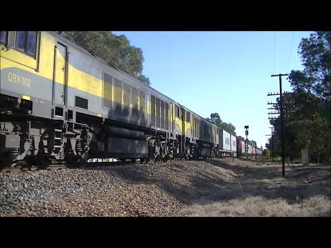 QBX002 and QBX003 lead 2MC7 paper train to Harefield/Junee – Australian Trains