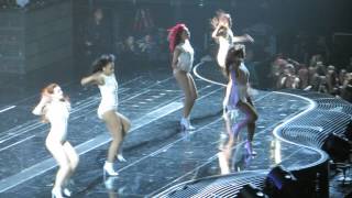 Beyoncé - Run The World & End of Time (Ziggodome, Amsterdam 21-4-2013)