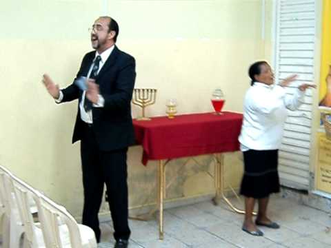 Quadrangular Vera Cruz...B.H...M;G..18-05-2011 - louvor.