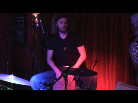 Carrie Tree - Only Wanna Know About Love - @ The Magic Garden 04 07 12