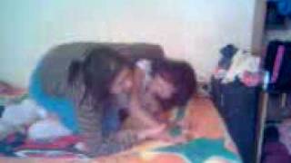 mejor q la wwe jajaa Karo (melina) vs Ara (kelly kelly)