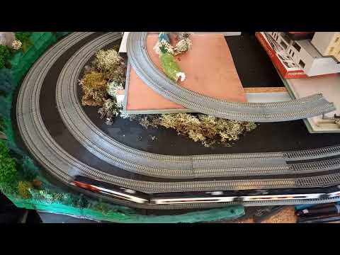 N gauge Blue and Grey original pullmans