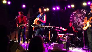 Kathryn Calder- Turn a Light On