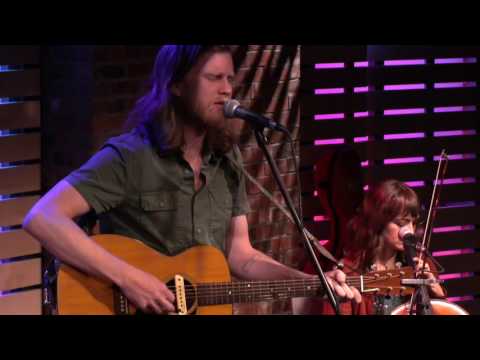 The Lumineers - Sleep On The Floor [Live In The Lounge]
