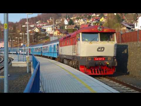 749.107 ve stanici Tanvald v čele rychlíku R 1151 Tanvald - Praha 2.4.2017