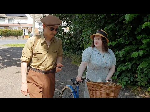 Ruth Shelley și Robert Oestmann trăiesc ca acum 100 de ani. Se îmbracă vintage și n-au televizor în casă. Cum arată cuplul inedit