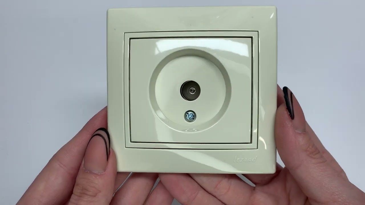 Розетка концевая телевизионная с вставкой LEZARD Mira крем 701-0303-130