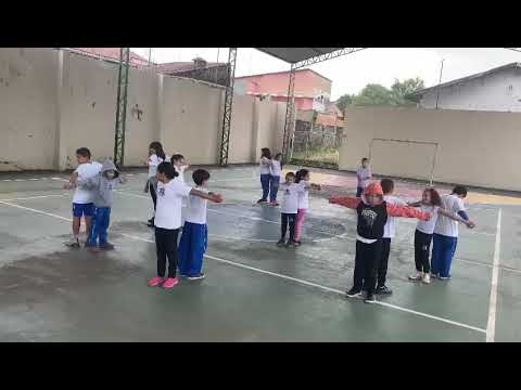 Dinâmica do Abraço: Fortalecendo Laços Entre os Participantes