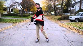 HOW TO BE A PRO - How to Properly Hold a Hockey Stick