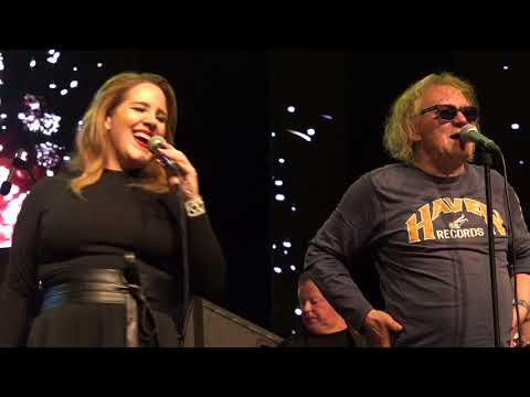 Különös szilvester - Charlie 70 - Charlie és Tóth Vera - 2017.