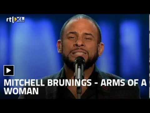 Mitchell Brunings - Arms Of A Woman (The Voice of Holland 2013: Finale)
