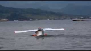 preview picture of video 'FLIGHT TEST FLYINGBOAT OS WIFANUSA 1:3 @WADUK JATILUHUR'