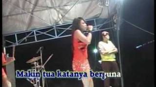 Download lagu DANGDUT PALAPA--BERANDAL TUA ----ERNI mp3