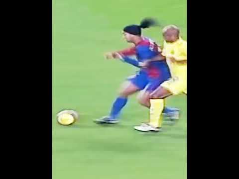 Ronaldinho was just different 🇧🇷 #football #footballedits #ronaldinho #ronaldoskills #blowup #viral