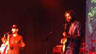 Band Of Horses &quot;Everything&#39;s Gonna Be Undone&quot; [Milan 2012]