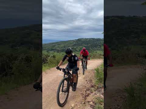 Dandoleeeeeee con esos paisajes en Tello Huila 🔥😍
