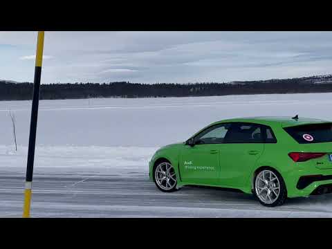 Audi RS3 2022 snow drift