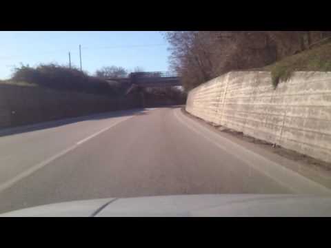 Tangenziale est dissestata e senza segnaletica. In un video la pericolosità del tratto di strada