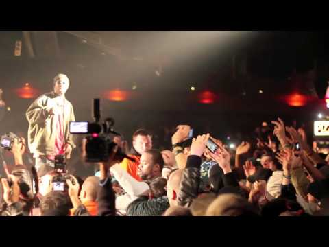 Wu-Tang Clan: Method Man crowd control.