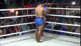 preview picture of video 'Rawai Muay Thai Trainer Dam breaks nose: 14 March 2015'