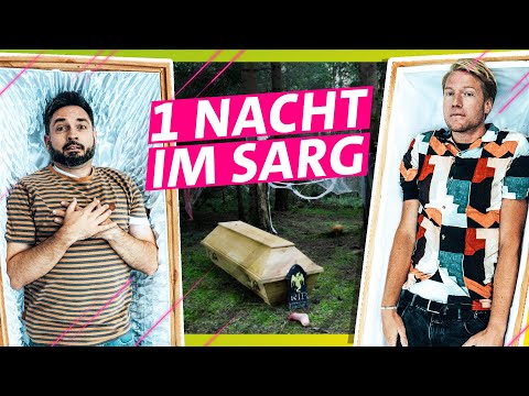 Eng & gruselig: Wer liegt länger im Sarg? Meini vs. Marc // Das schaffst du nie